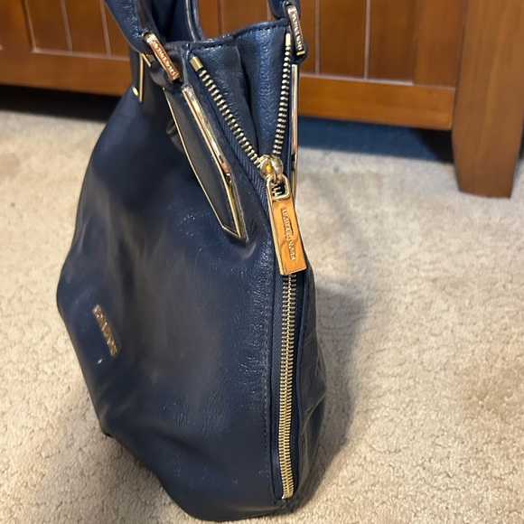 Michael Kors Navy Blue Leather Shoulder Bag - Picture 3 of 6